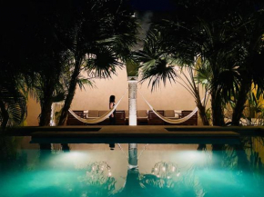  The Diplomat Boutique Hotel  Ме́рида